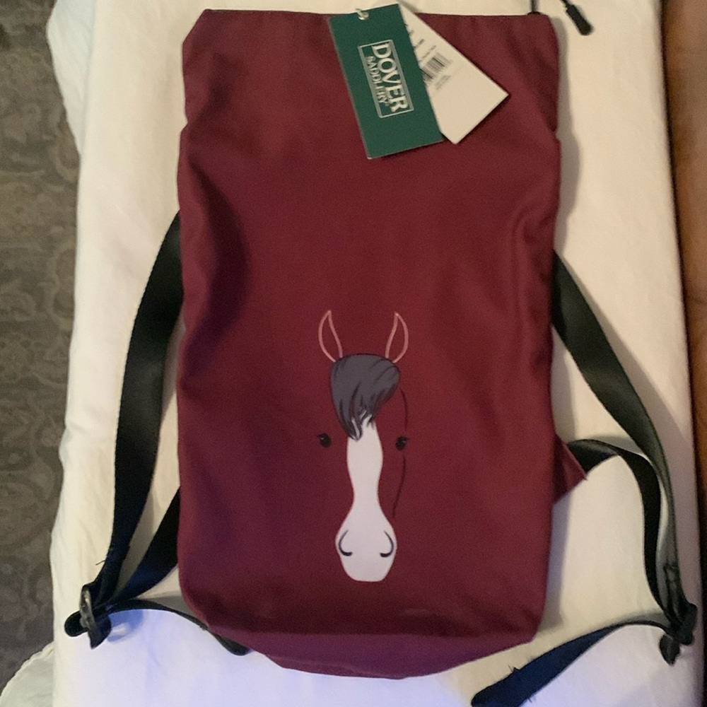Dover Saddlery “Hit the Hay” Overnight Bag with Horse Print. NWT in Cranberry